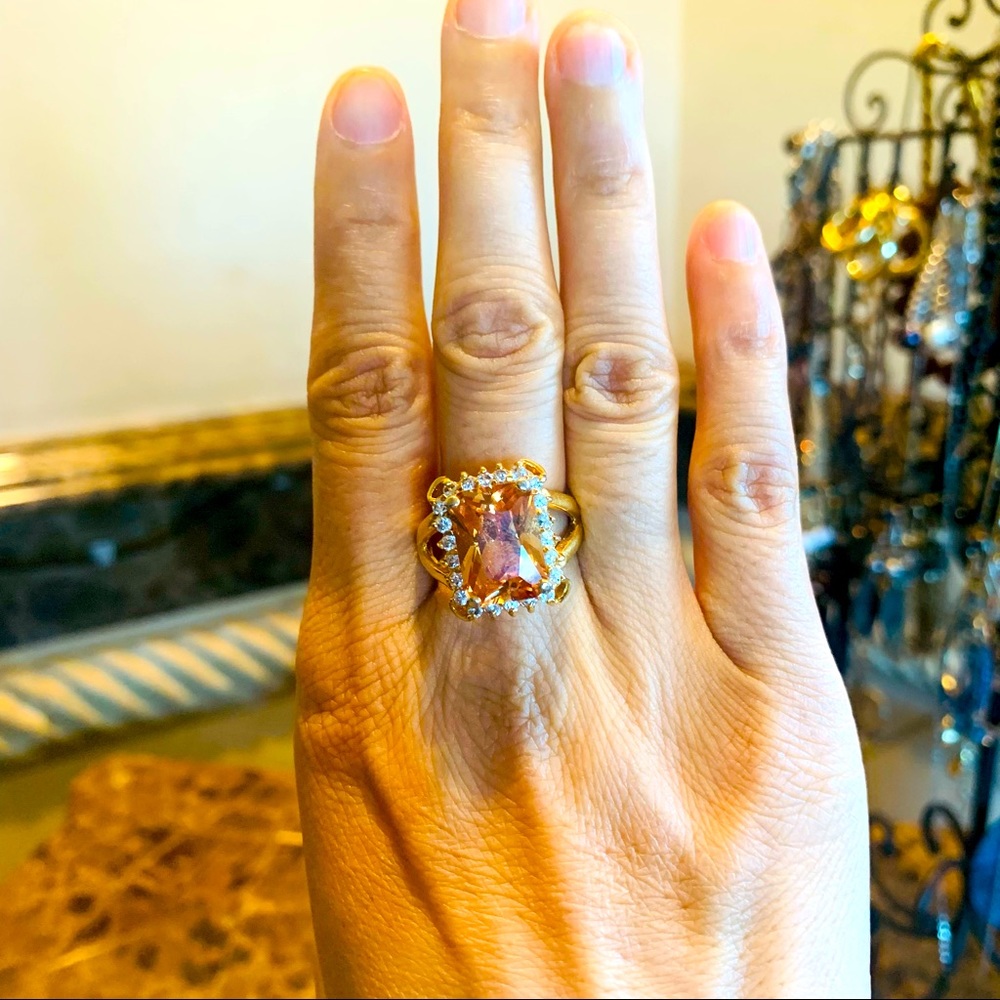 Vintage gold ring